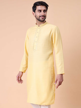 Men's Embroidered Kurta