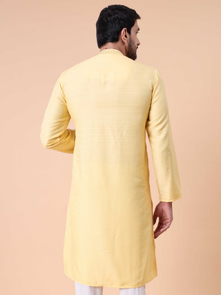 Men's Embroidered Kurta