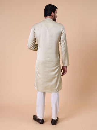 Men's Floral Embroidered Kurta