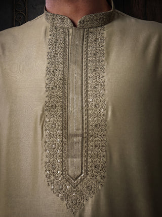 Men’s Pista Green Embroidered Kurta MAAHI FABS