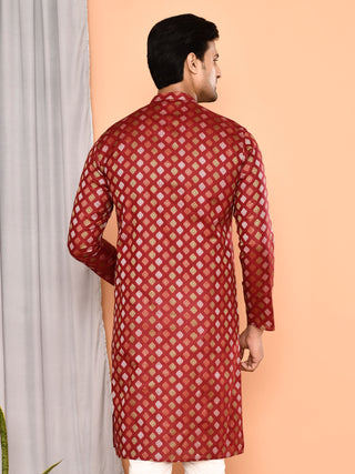 Men's Printed Cotton Blend Kurta (Maroon)