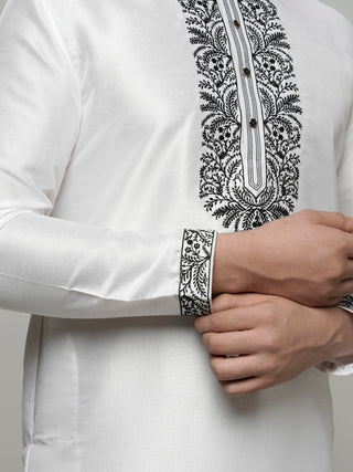 Men's White Embroidered Kurta