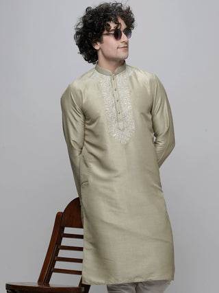 Men's Green Embroidered Kurta