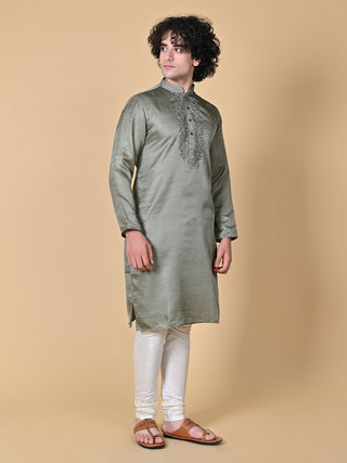 MAAHII FABS Men Embroidered Ethnic Dress Kurta