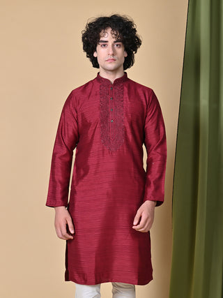 MAAHII FABS Men Maroon Embroidered Straight Kurta