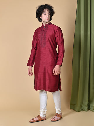 MAAHII FABS Men Maroon Embroidered Straight Kurta