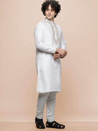 Men's White Embroidered Kurta