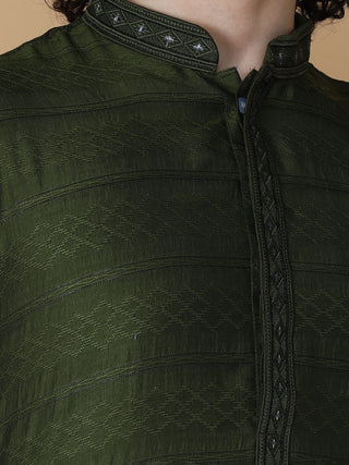 MAAHI FABS Men's Pista Green Solid Regular Fit Kurta Pajama Set